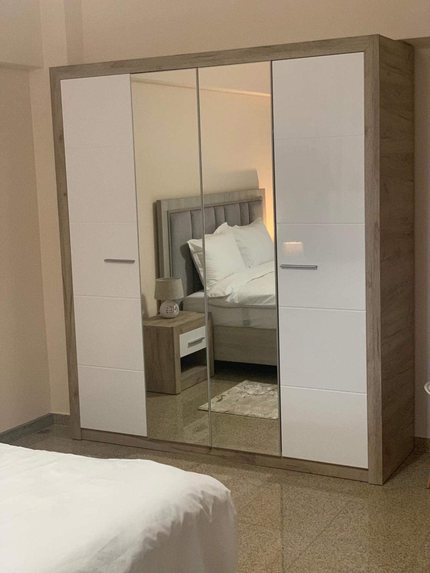Minerva Ultracentral Apartment Craiova Luaran gambar