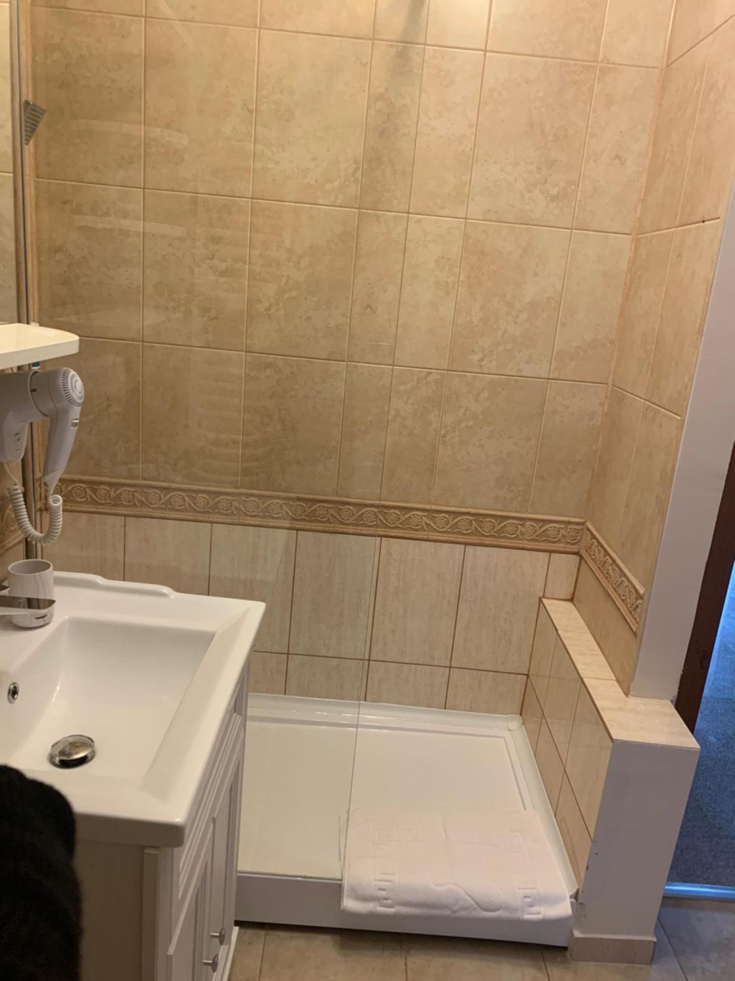 Minerva Ultracentral Apartment Craiova Luaran gambar