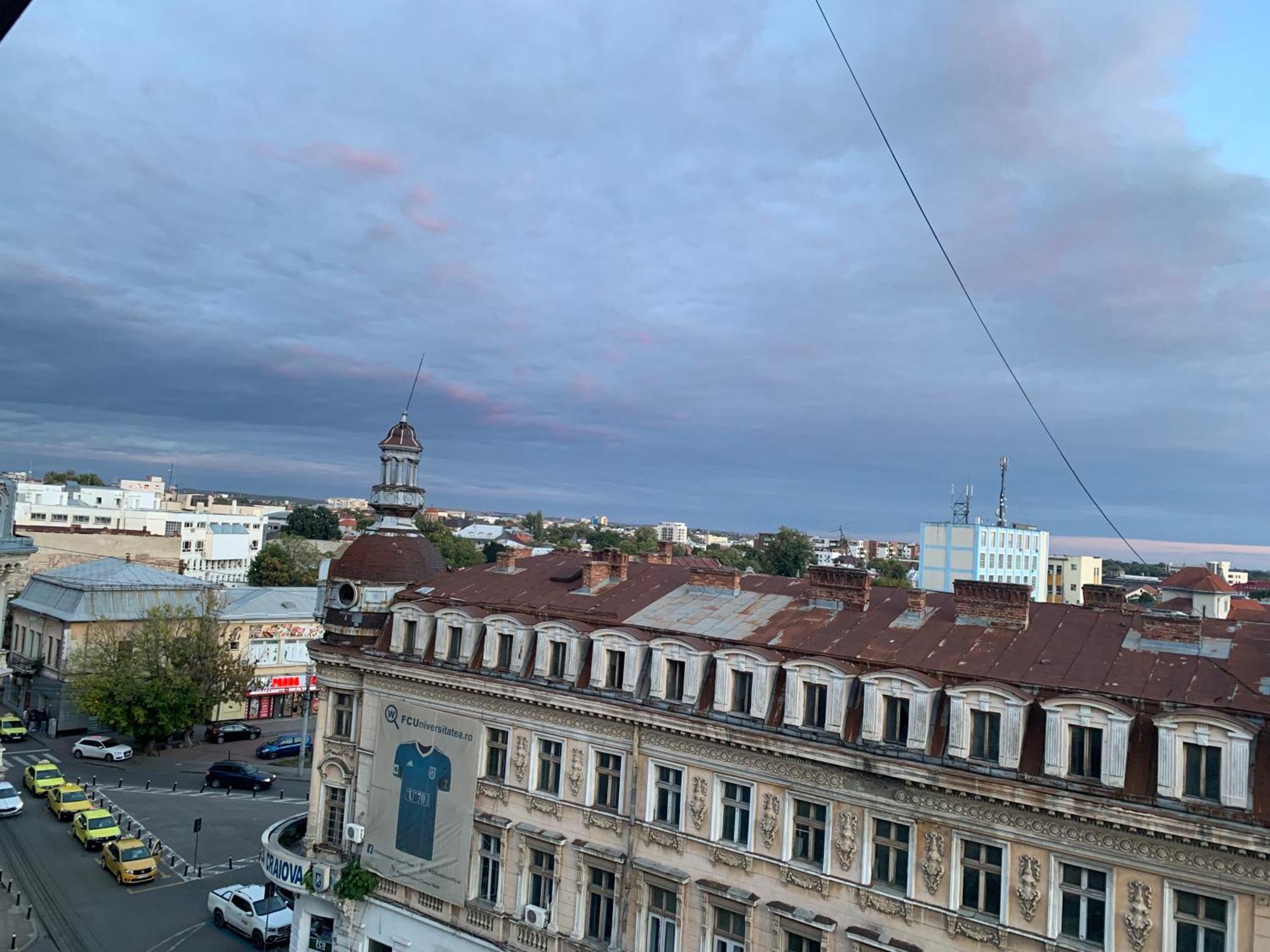 Minerva Ultracentral Apartment Craiova Luaran gambar